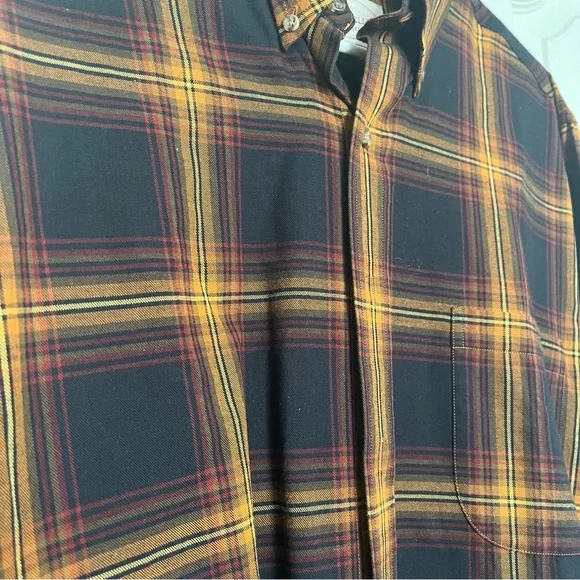 Men's Plaid Button-Up Shirt (Box C) - Picture 2 of 5